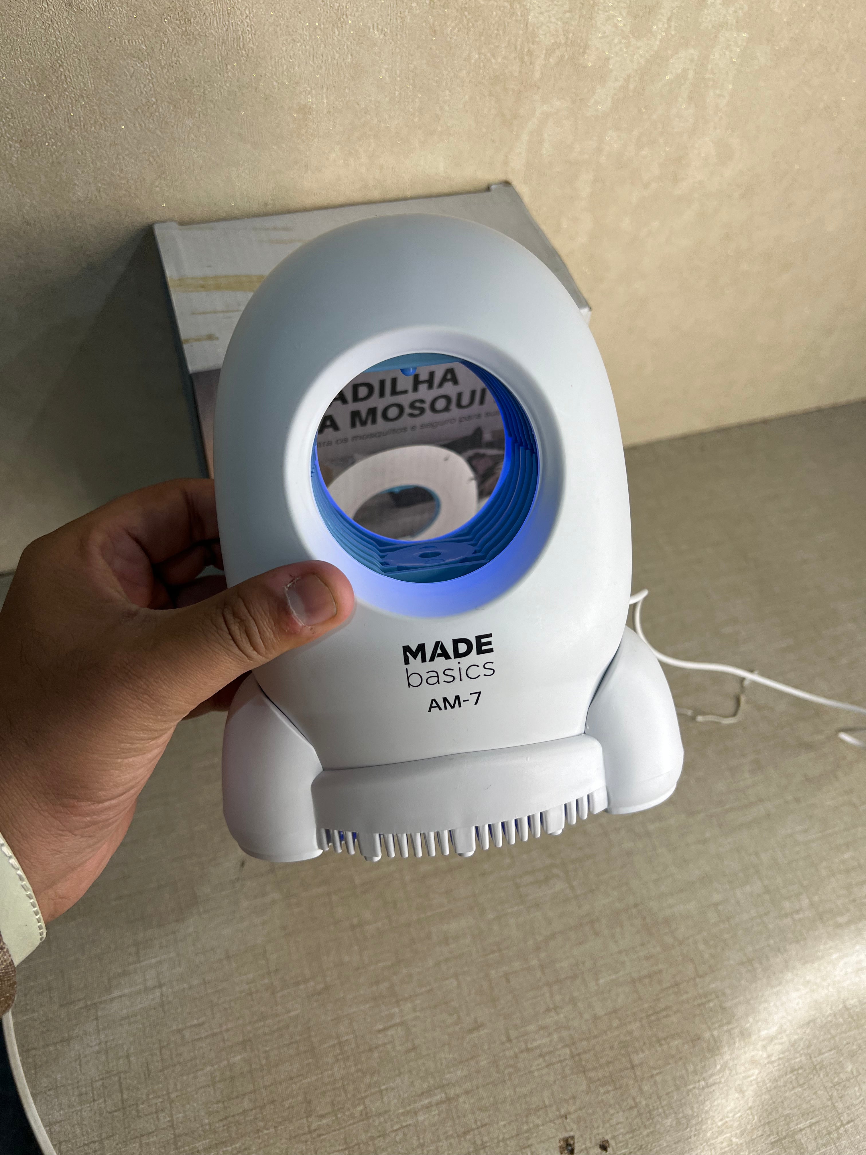 MADE Basics AM-7 360-Degree Rocket-Shaped Photocatalyst Mosquito Lamp: Silent Repellent with Attractant