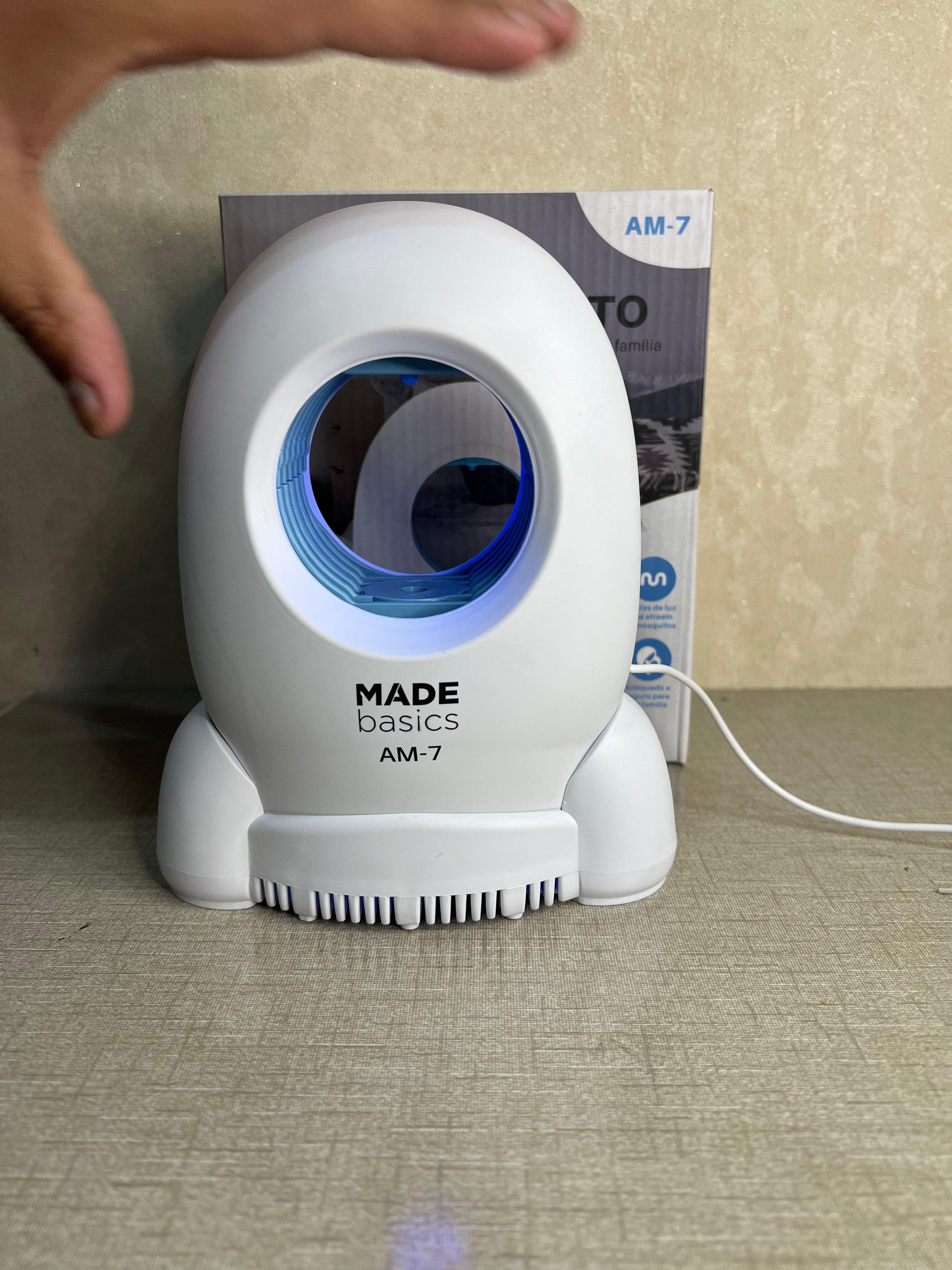 MADE Basics AM-7 360-Degree Rocket-Shaped Photocatalyst Mosquito Lamp: Silent Repellent with Attractant